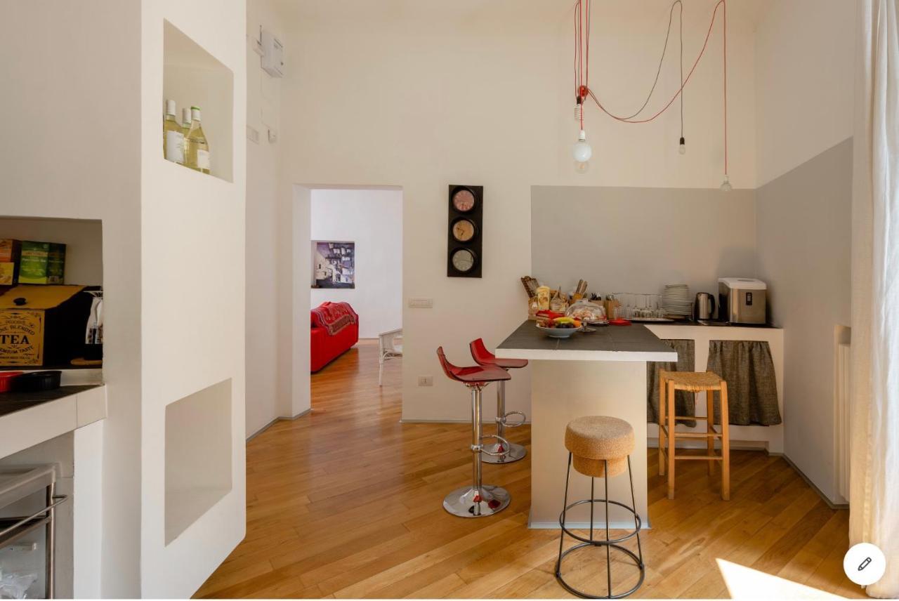 Bijoux Luxury Apartment In Old Town باري المظهر الخارجي الصورة